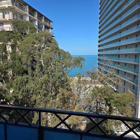 Apartment Near The Beach Batumi-고니오 외부 사진