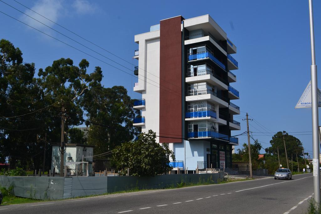 Apartment Near The Beach Batumi-고니오 외부 사진