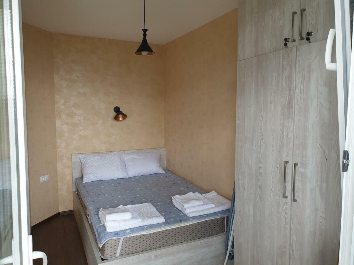 Apartment Near The Beach Batumi-고니오 외부 사진