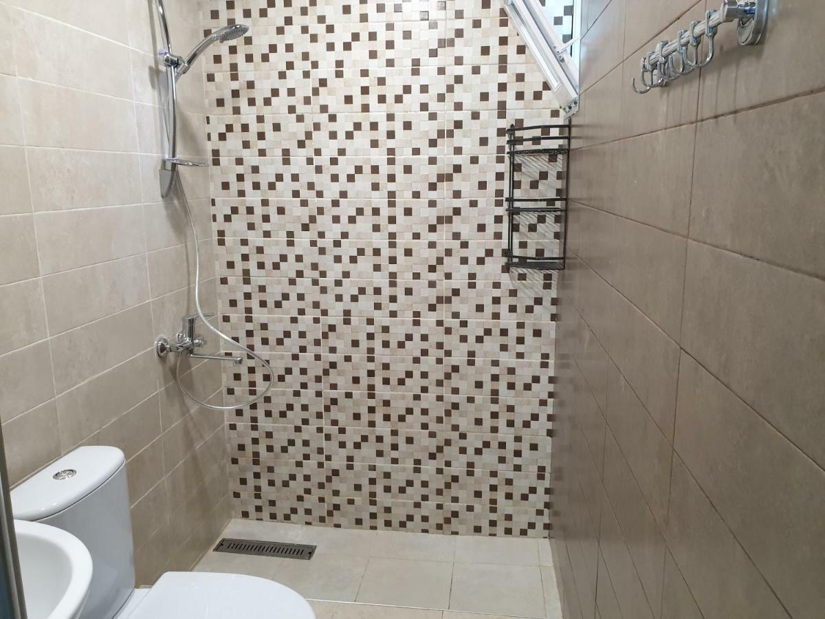 Apartment Near The Beach Batumi-고니오 외부 사진