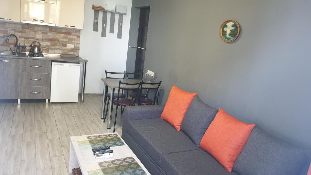 Apartment Near The Beach Batumi-고니오 외부 사진